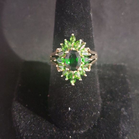 Jewelry - This Emerald Green Diopside is on a 14k Gold band and Diamond accents.